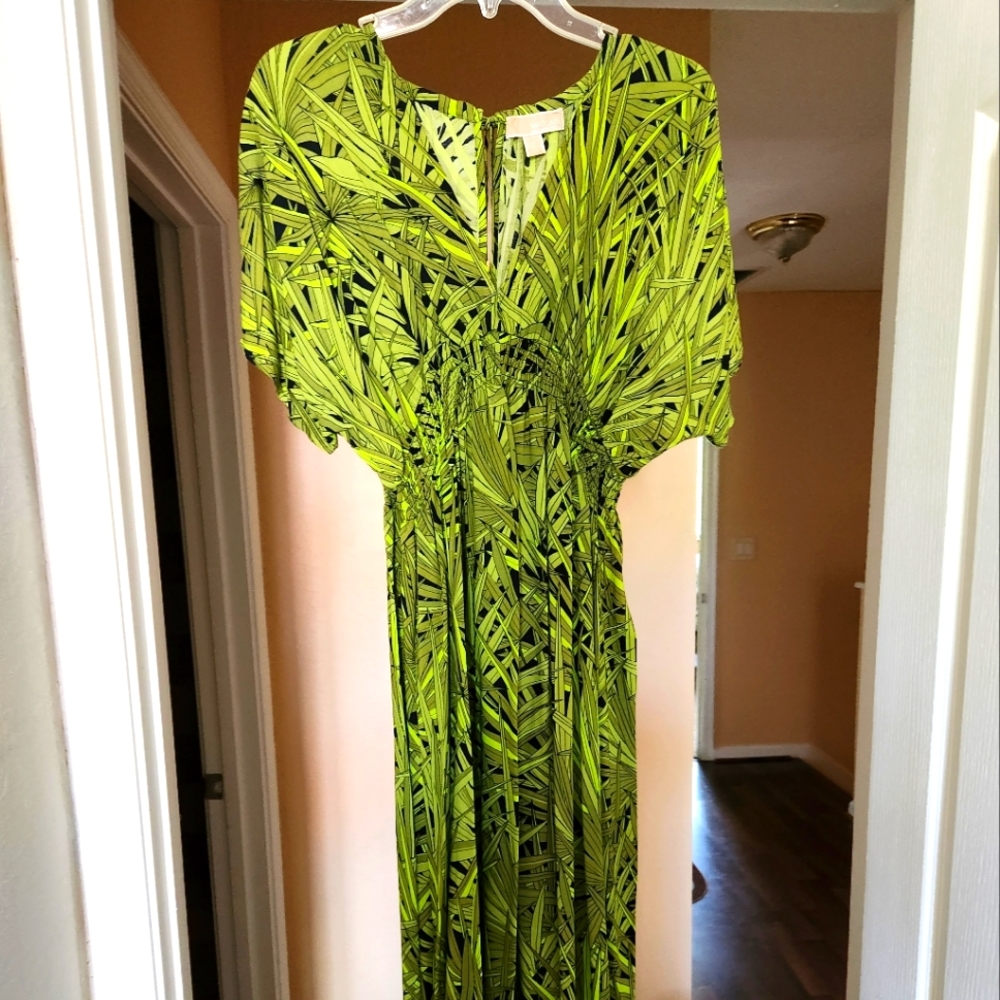 Green Leaf Print Maxi Dress